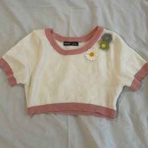 White crop top with flower details